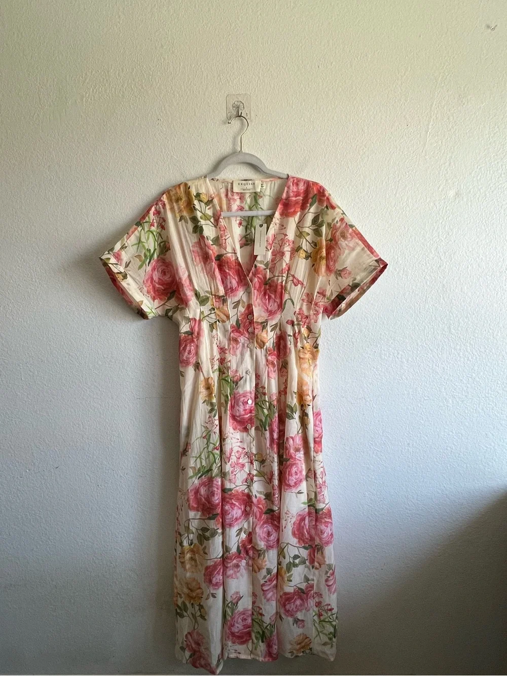 Anthropologie Exquise Tobie Maxi Dress
Color Cream and Pink Size S - Picture 6 of 14